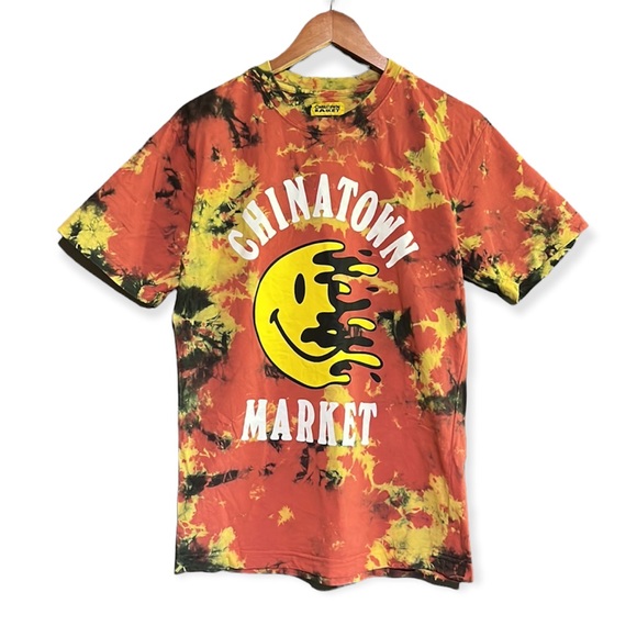 Urban Outfitters Other - UO Chinatown Market Smiley Tee